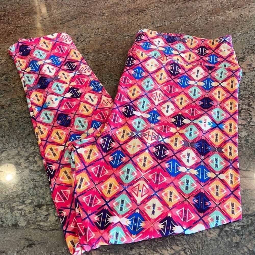 TC2 NWOT LuLaRoe Leggings D02 5233